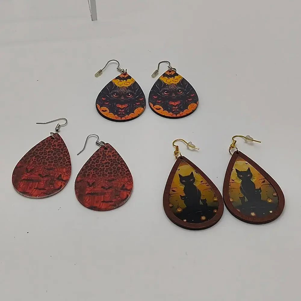 H 4 3 pairs of halloween